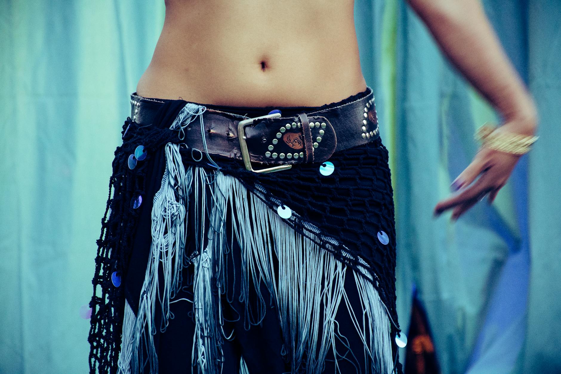 Cinto boho com franjas artesanal